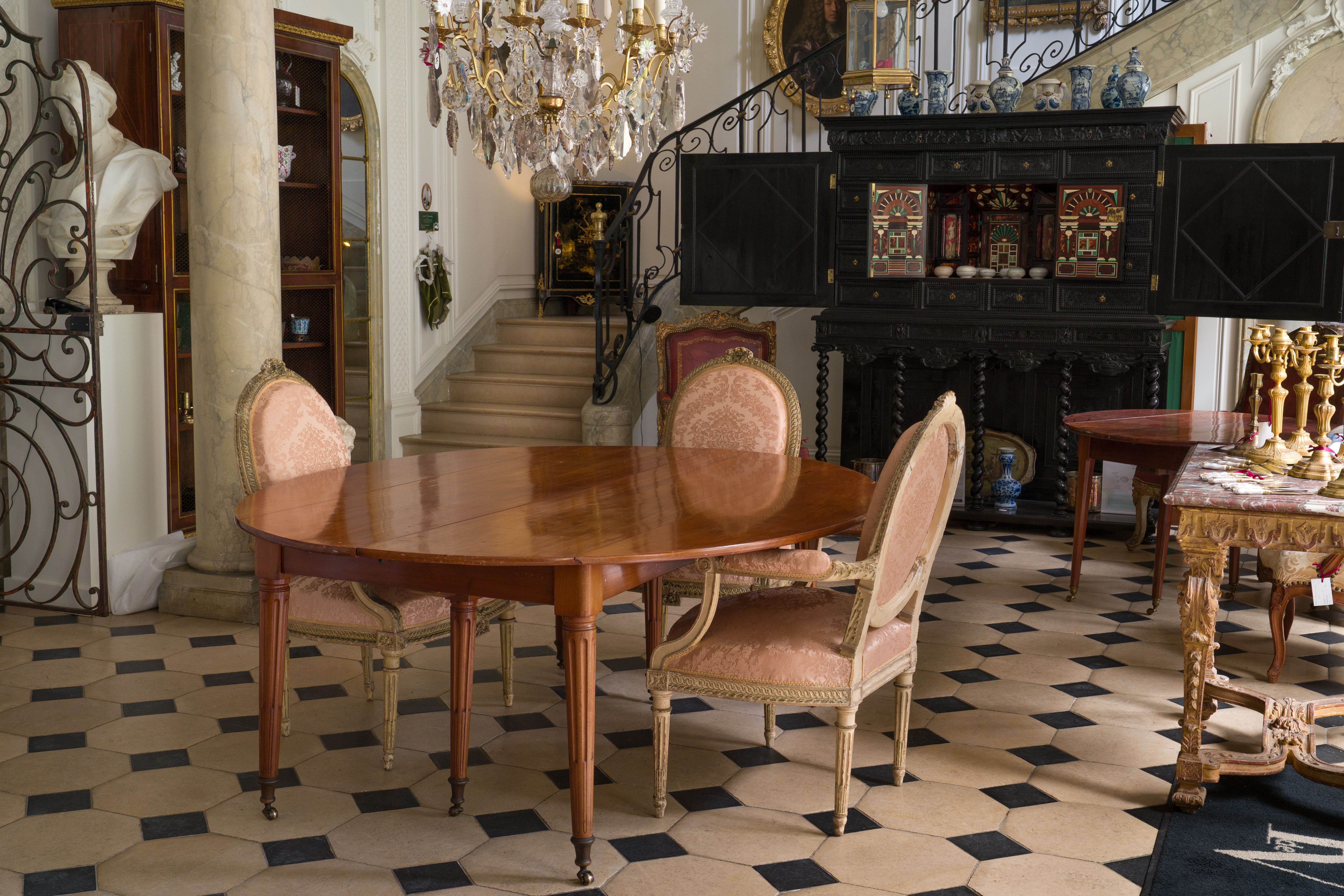 Table en acajou d'époque Louis XVI