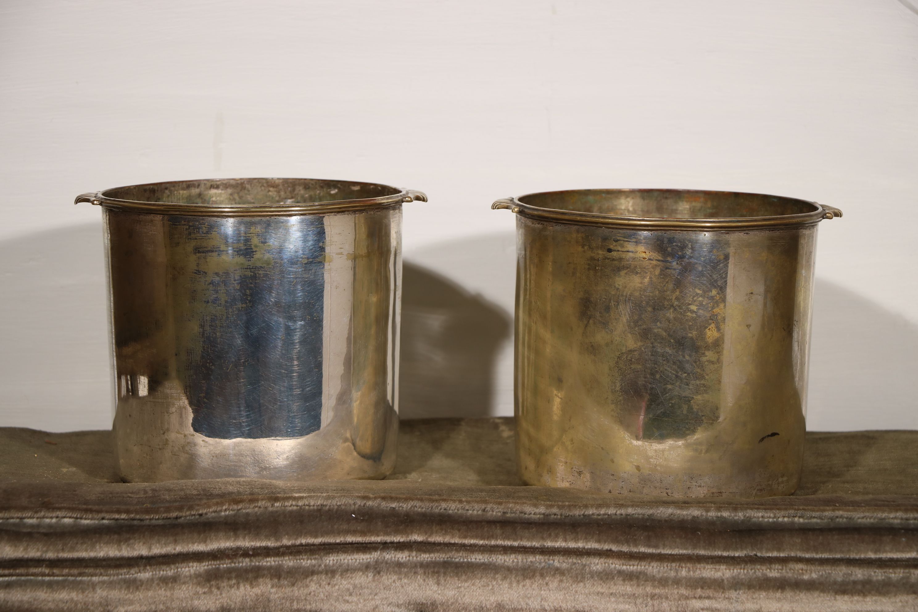 Paire de sceaux à rafraichir en métal argenté