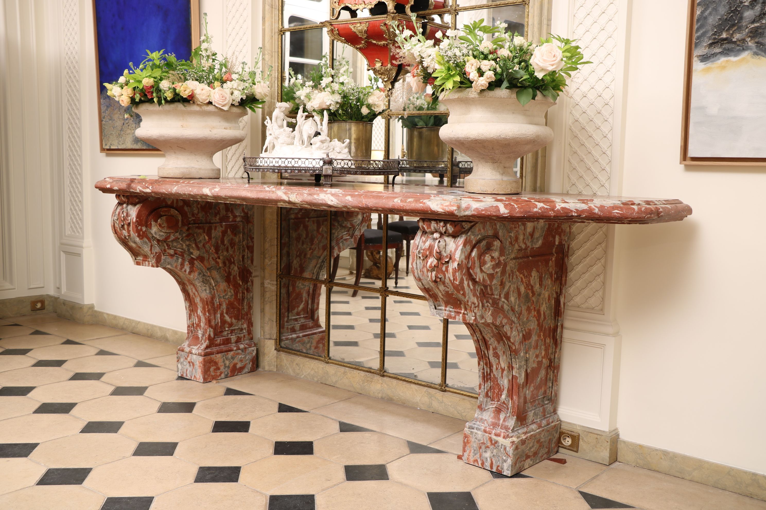 Rare grande console en marbre rouge du Languedoc