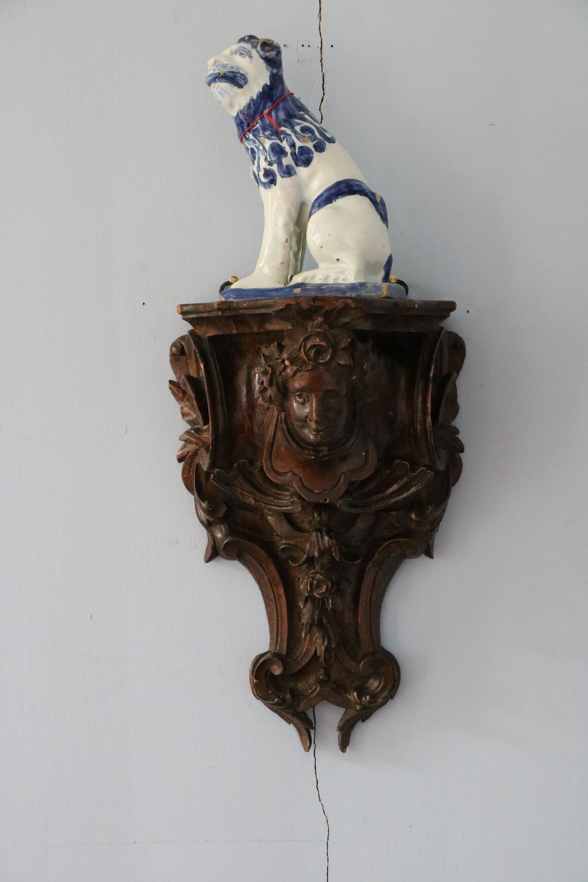 Paire de consoles d'appliques