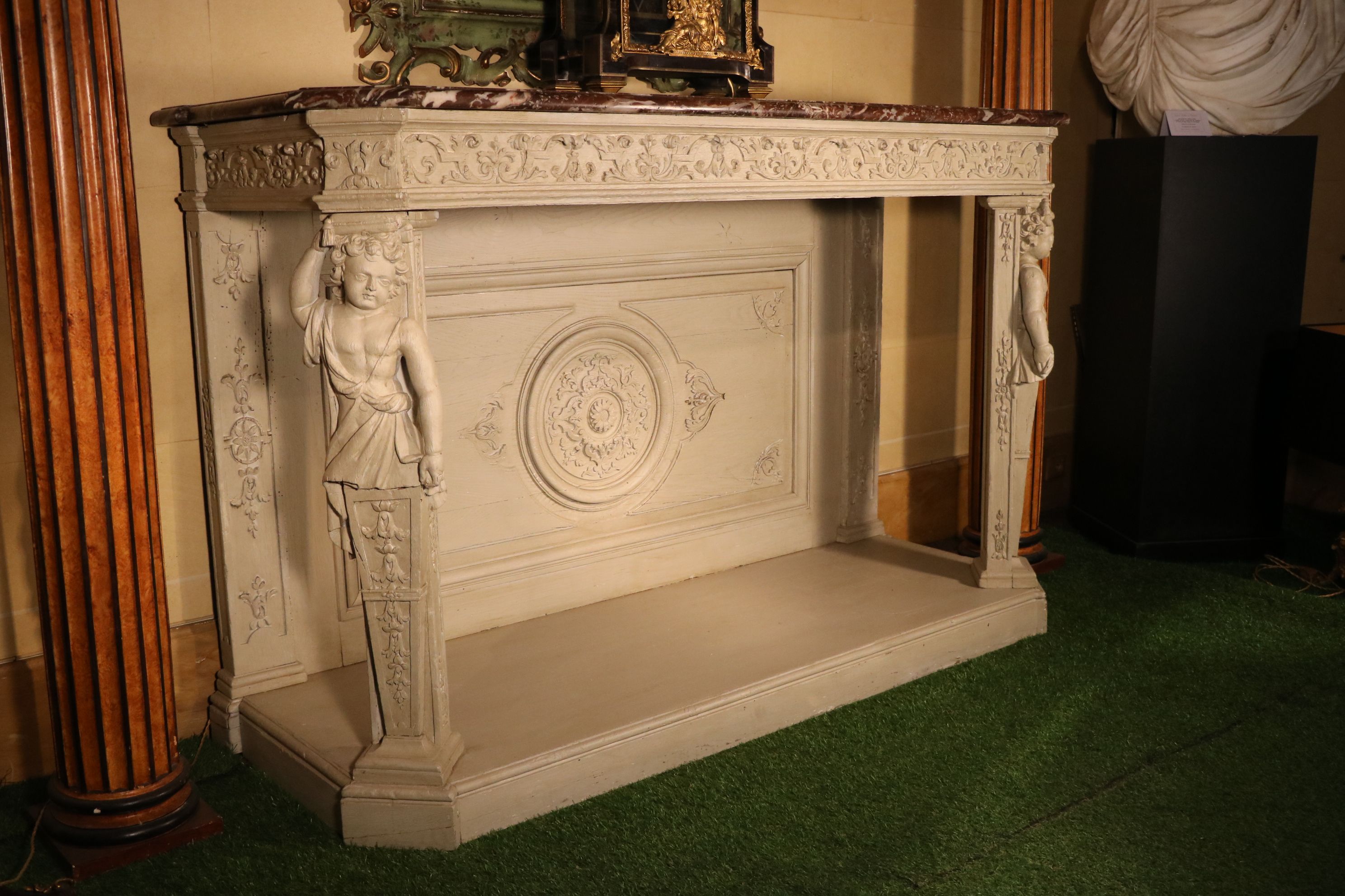 Console de boiserie en bois laqué gris