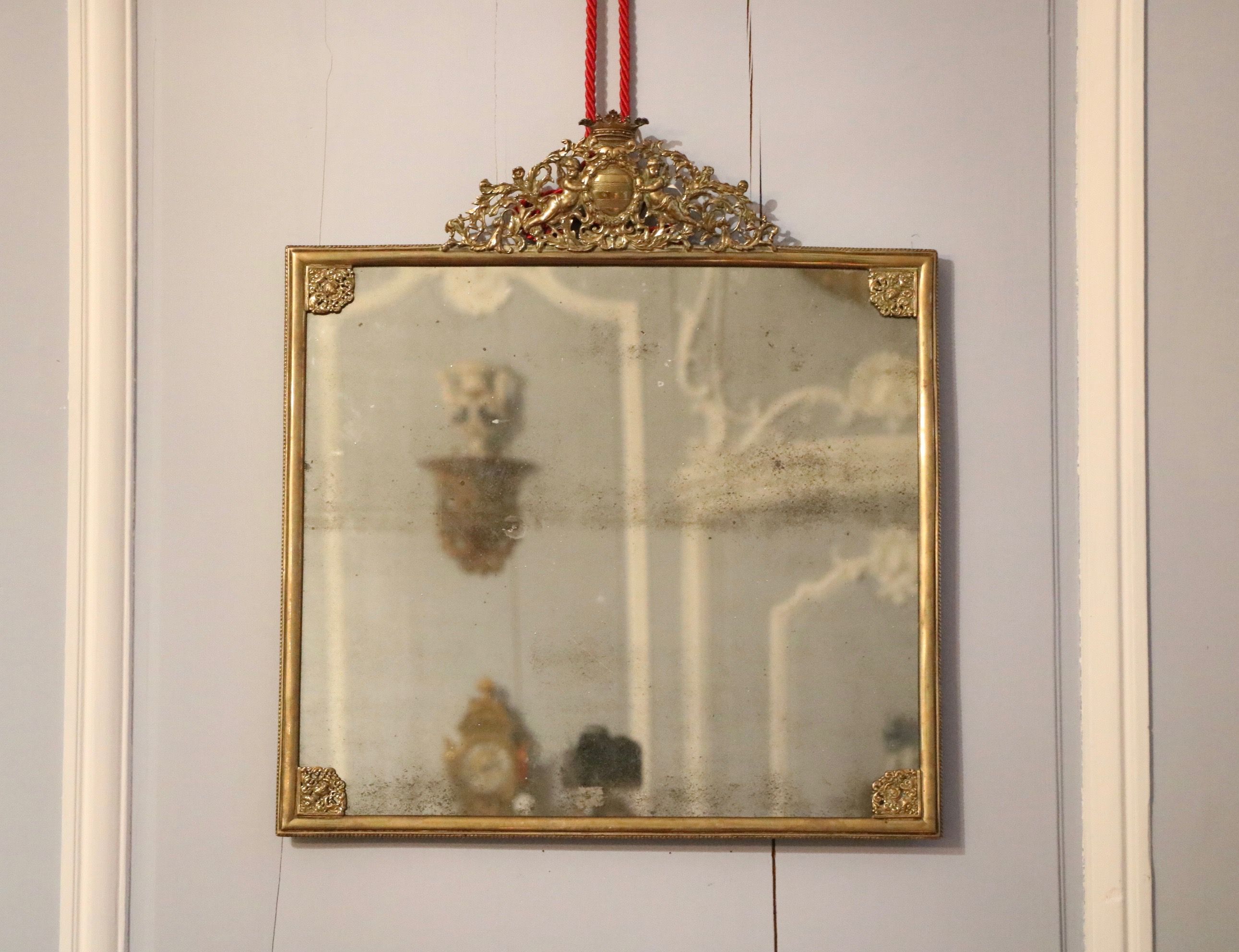 Rare miroir rectangulaire en bronze 