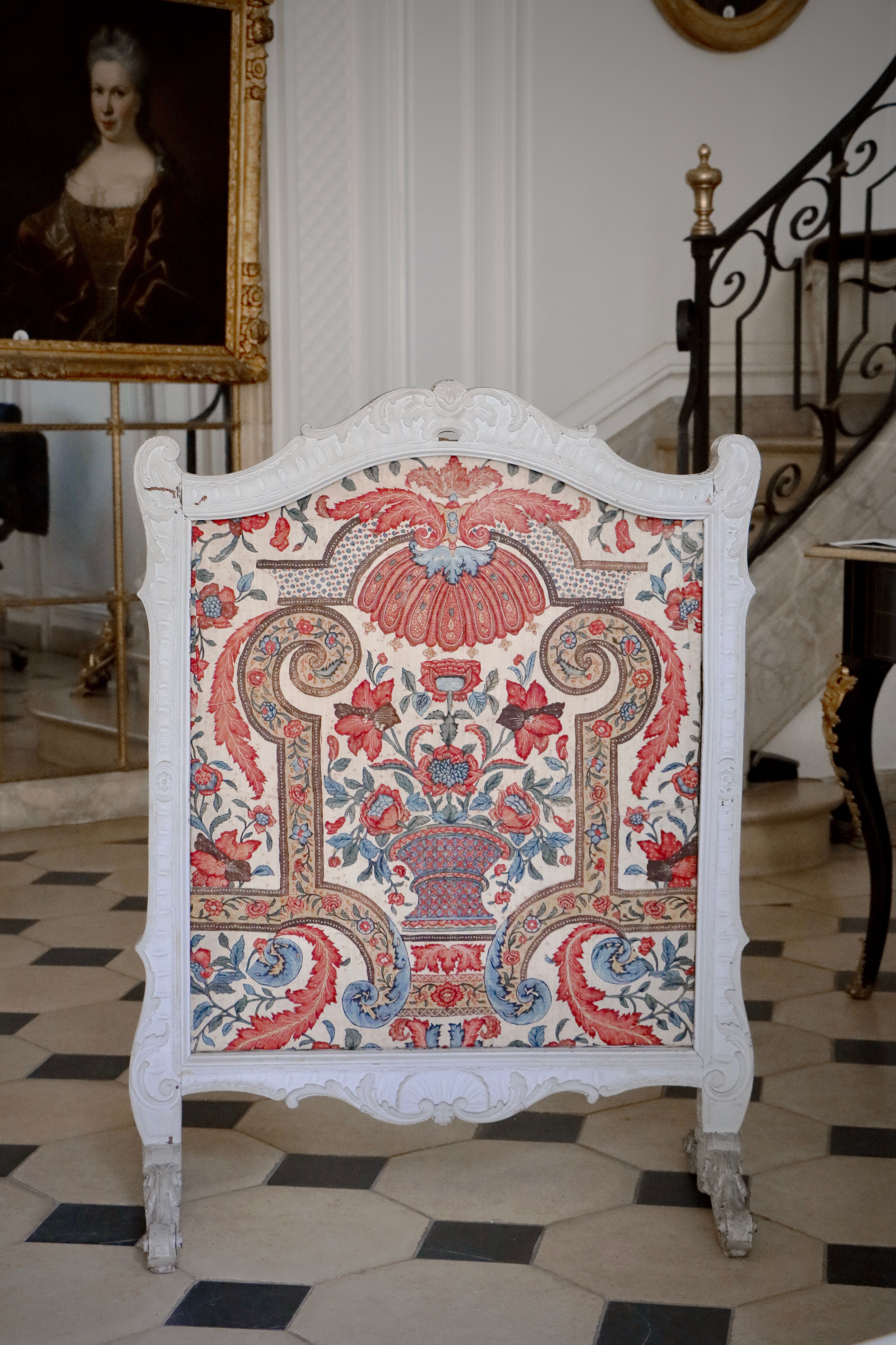 Ecran de cheminée laqué