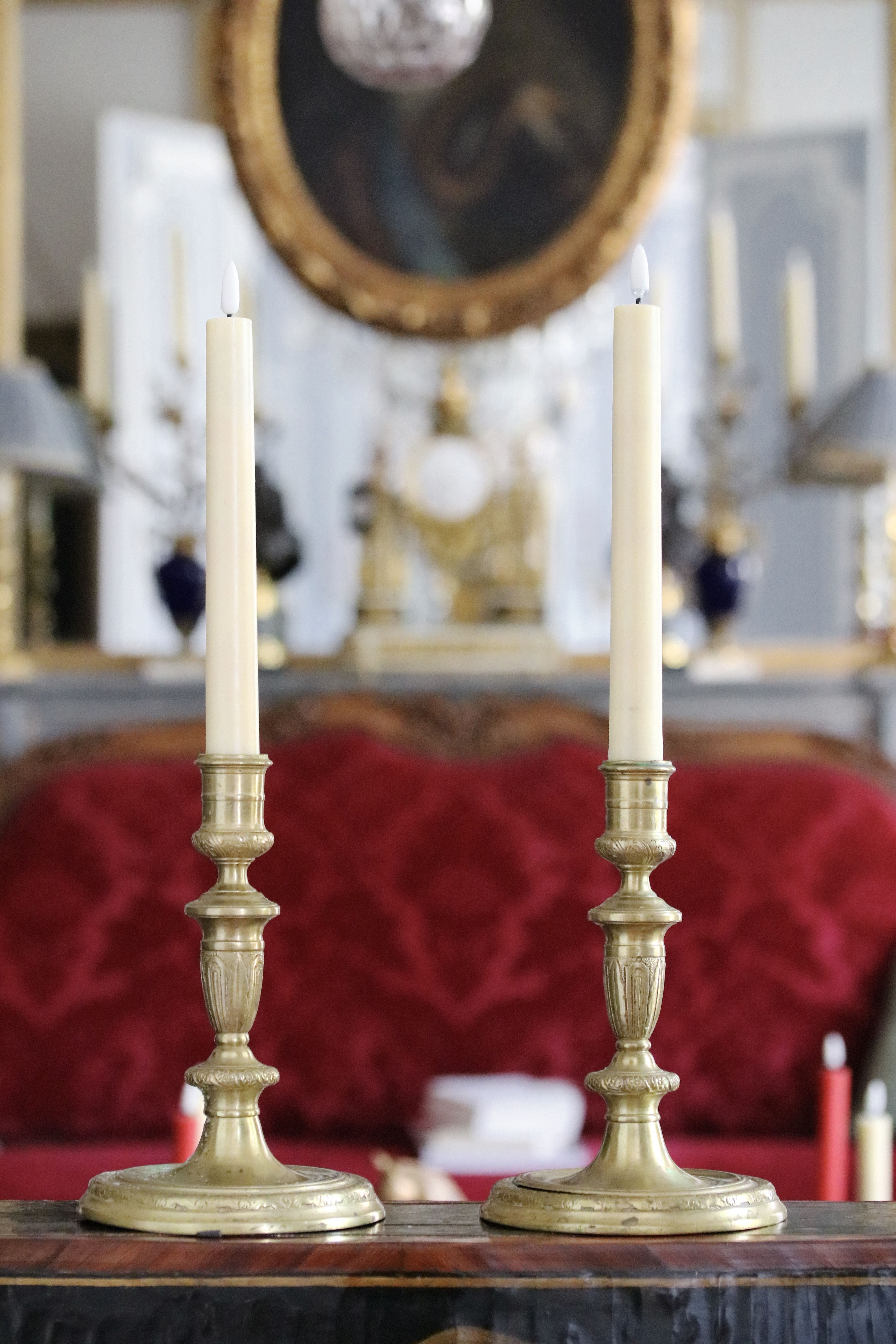 Paire de bougeoirs en bronze